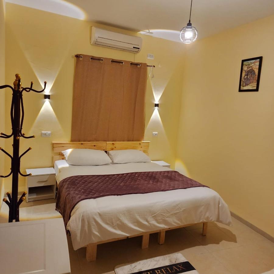 Seedi Yousef Hostel & Cafe Nazareth Luaran gambar